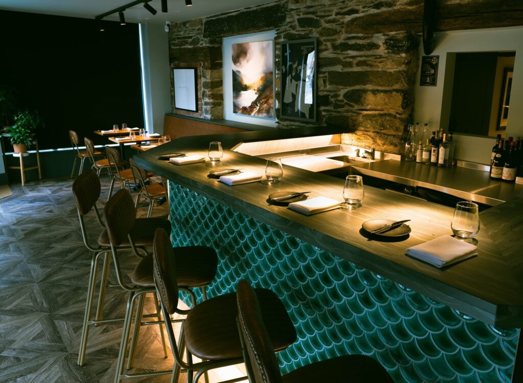 PHI6835 The Schelly Interior credit Phil Rigby 1024x750