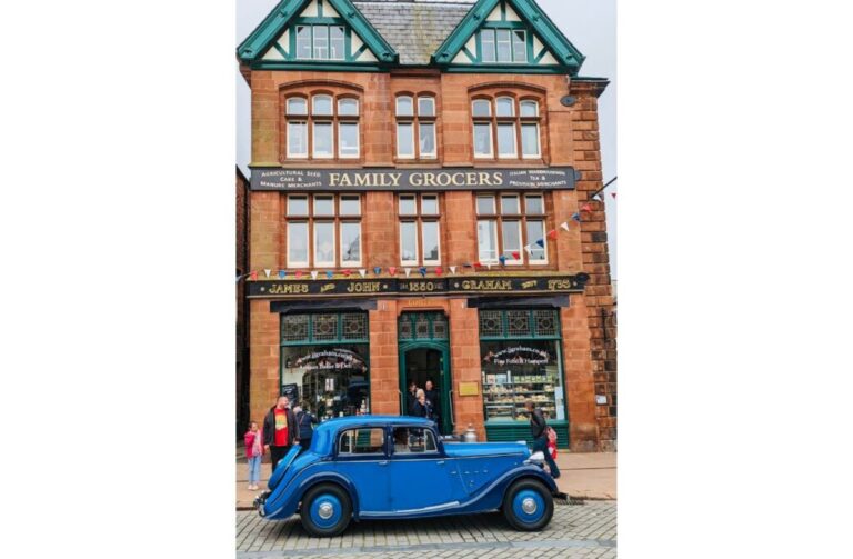 Grahams 1024x670 1 768x503